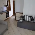 Sibenik Riviera 7076 Appartement Primošten