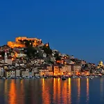 Sibenik Riviera 7076 شقة *