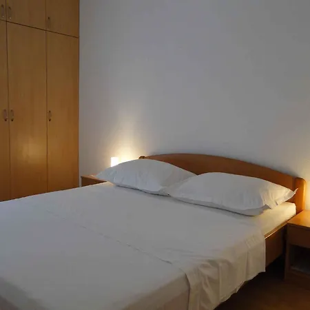 Apartment Sibenik Riviera 7076 Primosten