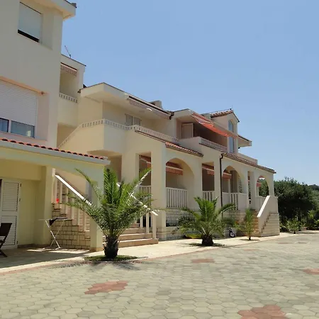 Sibenik Riviera 7076 Apartment Primosten
