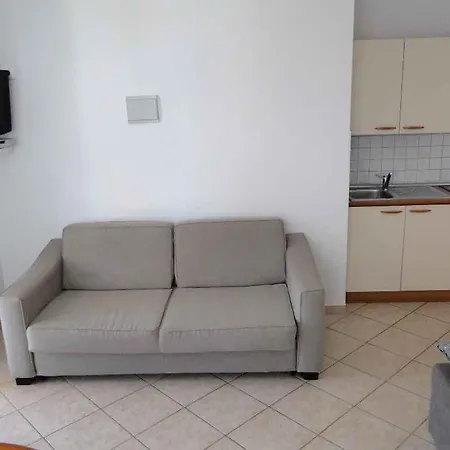 Apartment Sibenik Riviera 7076 Primosten