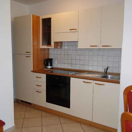 Sibenik Riviera 7076 Primošten